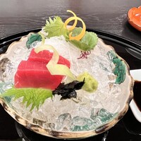 福吉兆 - マグロ、鯛のお造り　黒いのは生海苔