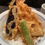 銀座 天一 - 料理写真:季節の天丼・イトヨリダイと竹の子の天丼