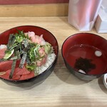 海鮮丼専門店 丼丸 - 赤身とネギトロ丼