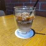 バニラビーンズ - アイスカフェラテ