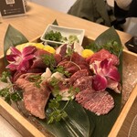 個室 馬刺し肉寿司 たてがみ - 