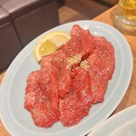 Yakiniku Horumon Kinju - 生タン塩