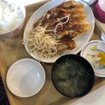 喜慕里 - 餃子定食15個