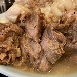 ラーメン 盛太郎 - この柔らかい大きな肉が美味です