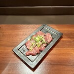 Koube Bifuyakiniku O Katora - 