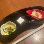 Teppanyaki To Yasai Heikyuu - お通し(鯛豆腐・三つ葉酢味噌・筍煮)