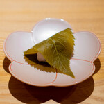 Matoi Ginza - Sakura Mochi