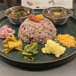 Curry Spice Gelateria KALPASI - 玉ねぎアチャール、野菜2種とポテト、ココナッツ