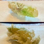 たでの葉 - 山菜の天ぷら 秋田県産
      上：タラの芽
      ほのかな苦味と香り♪
      
      下：イタドリの新芽
      生食できるだけに柔らかです♪