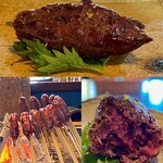 たでの葉 - 天然鴨 つくね
      でかいd(^_^o)
      焼いている時に、あの肉の塊はなんだっけとひとみさんに確認しました(⌒-⌒; )
      中に鴨のレバーやハツも混ぜ、食感良く旨みの強さ炸裂！
      臭み無くめちゃ美味しい！