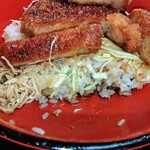 定食 天の和 - 断面です