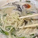 博多ラーメン 山桜 - クキクキ細麺