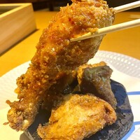 鶏料理 清水 - 骨付き鶏ジューシー揚げ