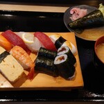 魚金寿司 すゞ木 - にぎり寿司