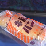 Takaoka Seipan - 牛乳パン