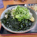 丸池製麺所 - 鳴門わかめがたくさん！