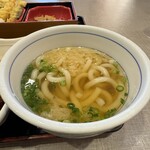 夢庵 - 和膳に付いているうどん　出汁が効いた美味しいうどんだがこれで大盛り？残念‼︎ 2023/12/20