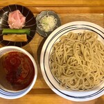 中華蕎麦 生る - つけそば大盛り、自家製辣油