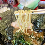 豚骨醤油ラーメン 王道家 柏店 - 