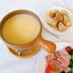 レストラン マリエフローラル - チーズフォンディー2人前