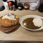 Tonkatsu Aoki No Curry Ya Ippe Koppe - 上ロースカツカレー