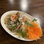 タイ料理ルアンマイ - 