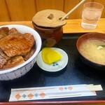 ぶた丼のとん田 - 