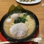 横浜家系ラーメン 角蔵家 - 