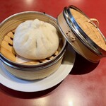 中華菜館 紅宝石 - 特製豚まん(1ケ) ¥275