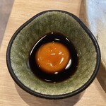 海鮮丼 ころ九 - 黄身醤油