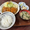 栄食堂 - 料理写真:豚生姜焼定食半ライス(¥900)