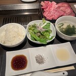 Jukusei Yakiniku Maruniku - 