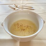 フォレスタ・ビアンカ - ジャガイモのスープ