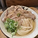 Udon Kyutaro - ねぎとゴマをのせました