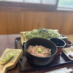 わさび園　かどや - わさび丼、ざるそば