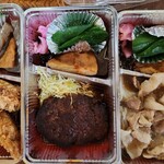 プリンプリン - コロッケ弁当、ハンバーグ弁当、日替り弁当肉野菜炒め