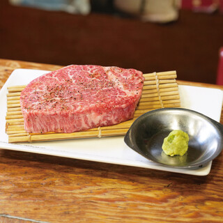 You can also taste Kuroge Wagyu beef and rare parts!