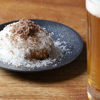 日替わりで楽しむ！贅沢コロッケと旬の一品料理