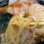 王道家直系 家系ラーメン がく - 