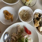 台湾料理故宮 - ランチの鶏飯とピータン豆腐