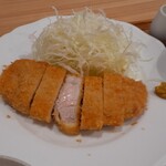 Tonkatsu Umeda - 平日のみの三元豚ロースカツ定食1500円