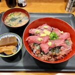 しづき - 特上丼 中