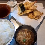 天浜 - 天ぷら定食。