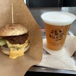 自由が丘バーガー - チリチーズバーガーと東京IPA