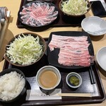 Gensen Shimabuta Shabushabu Sukiyaki Seiryuu - 