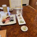 東鮨 - お通しはそら豆、煮こごり、ホタルイカ