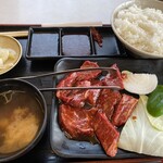 三国一 - ハラミ定食
            ごはんは大で注文しました