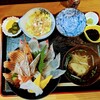 Uodokoro Kameyama - 海鮮丼定食・特上１９００円。他に中と上があります。