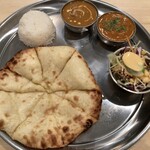 ODISHI INDIAN RESTAURANT - 2種カレーセット(チーズナン)