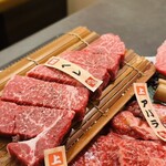 黒毛和牛一頭買い焼肉 道頓堀みつる 上本町店 - 